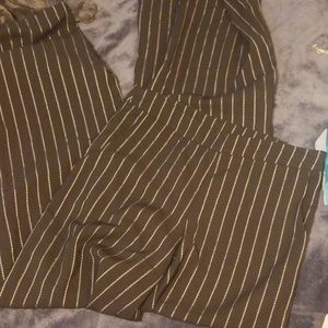 Wide legged striped pants w/tags